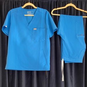 Figs Scrubs Set size Large